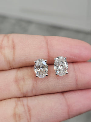 Great Deal - 3 cttw Lab 14k White Oval Screwback Studs