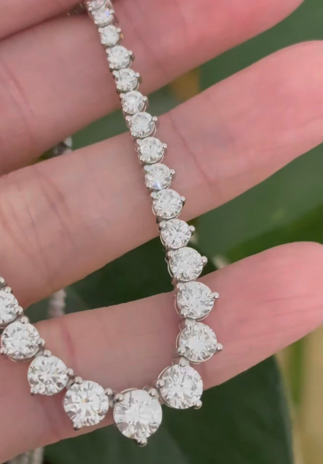 10.54ct White Gold 3 prongs Graduated Tennis Necklace