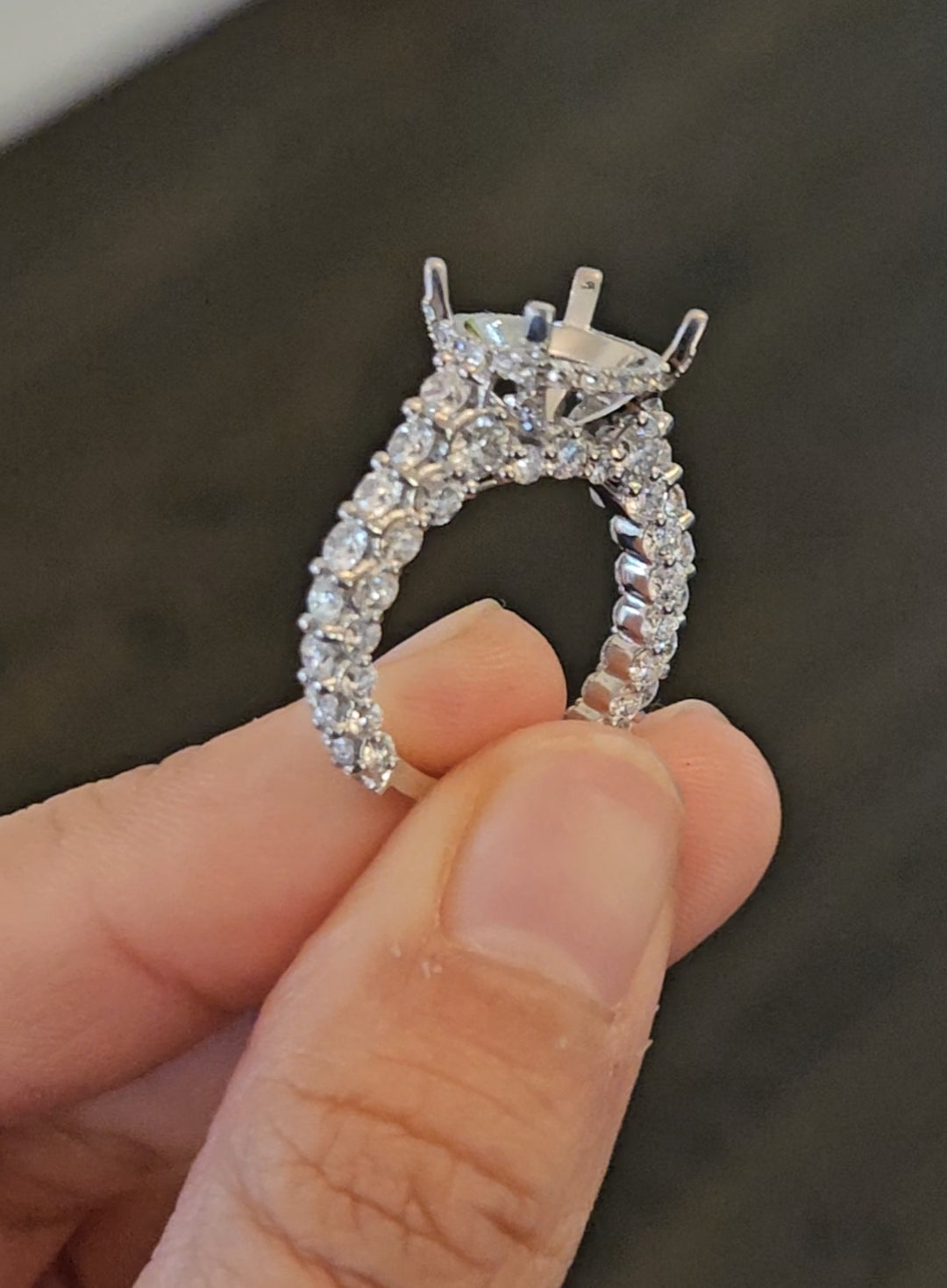18k white gold engagement ring
