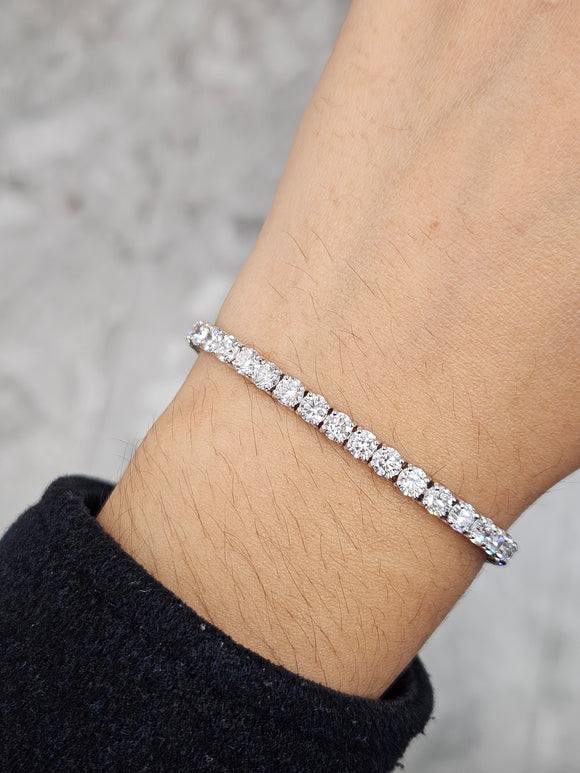 *Apprasial *9.25 CT Lab 7 inches Tennis Bracelet